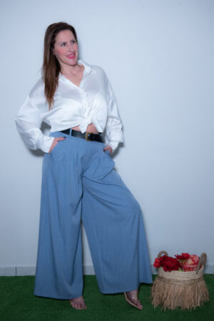 Παντελόνα γαλάζια με λεπτή λευκή γραμμή