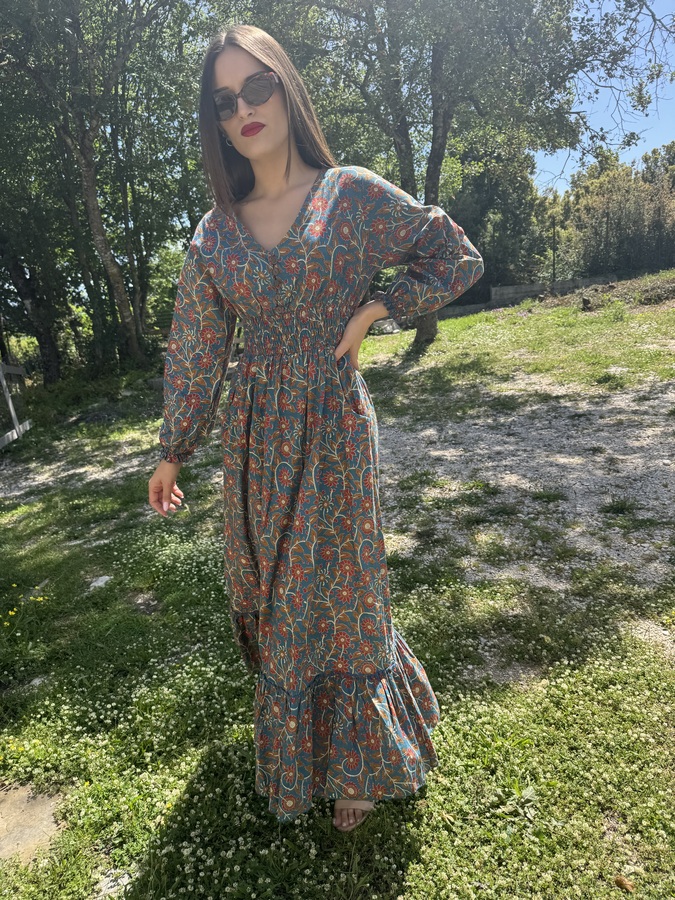 ΦΟΡΕΜΑ BOHO ΜΕ ΜΑΚΡΙΑ ΜΑΝΙΚΙΑ